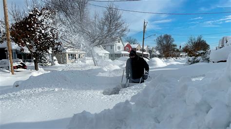 The amount <strong>of snow</strong> that fell in Orchard Park is truly shocking: As of Saturday morning, the town received <strong>77 inches of snow</strong> during the <strong>snow</strong>. . 77 inches of snow